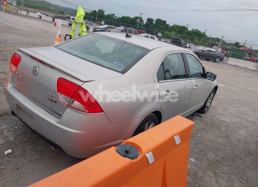 Photo 4 of 2010 Mercury Milan PREMIER (VIN 3MEHM0CG0AR620394)