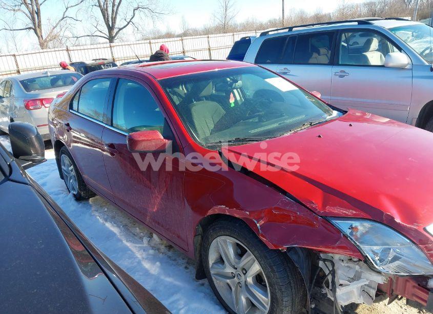 Photo 14 of 2010 Mercury Milan (VIN 3MEHM0HA3AR635945)