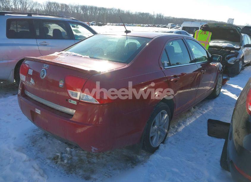 Photo 4 of 2010 Mercury Milan (VIN 3MEHM0HA3AR635945)