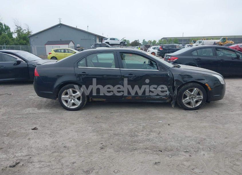 Photo 13 of 2011 Mercury Milan N/A (VIN 3MEHM0HA4BR600087)