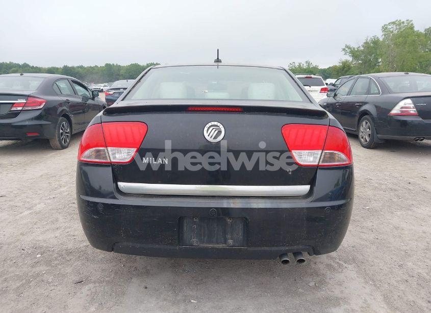Photo 16 of 2011 Mercury Milan N/A (VIN 3MEHM0HA4BR600087)