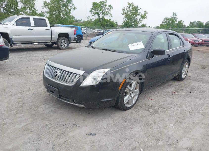 Photo 2 of 2011 Mercury Milan N/A (VIN 3MEHM0HA4BR600087)