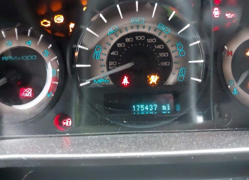 Photo 7 of 2010 Mercury Milan (VIN 3MEHM0HA6AR644641)