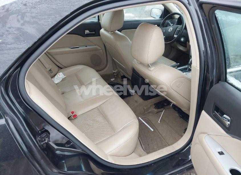 Photo 8 of 2010 Mercury Milan PREMIER (VIN 3MEHM0JA3AR619030)