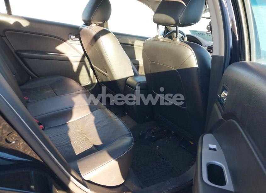 Photo 8 of 2011 Mercury Milan PREMIER (VIN 3MEHM0JA8BR603908)