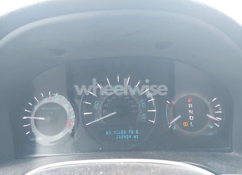 Photo 7 of 2010 Mercury Milan PREMIER (VIN 3MEHM0JAXAR602631)