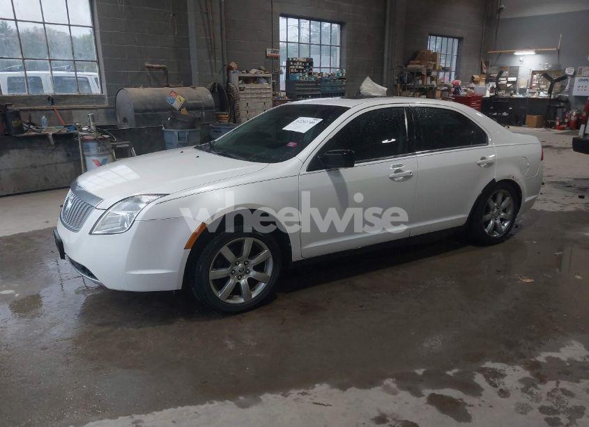 Photo 2 of 2010 Mercury Milan PREMIER (VIN 3MEHM0JG2AR644506)