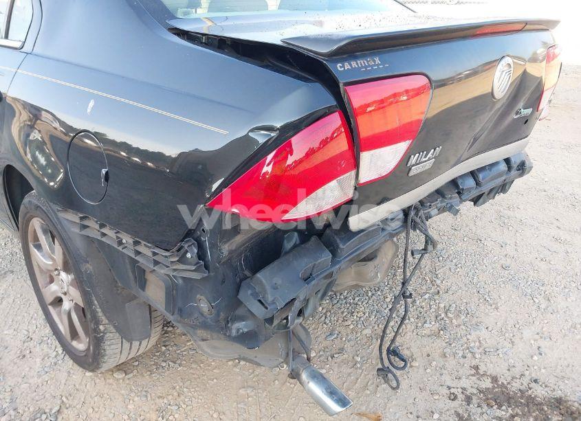 Photo 6 of 2010 Mercury Milan PREMIER (VIN 3MEHM0JG7AR605197)