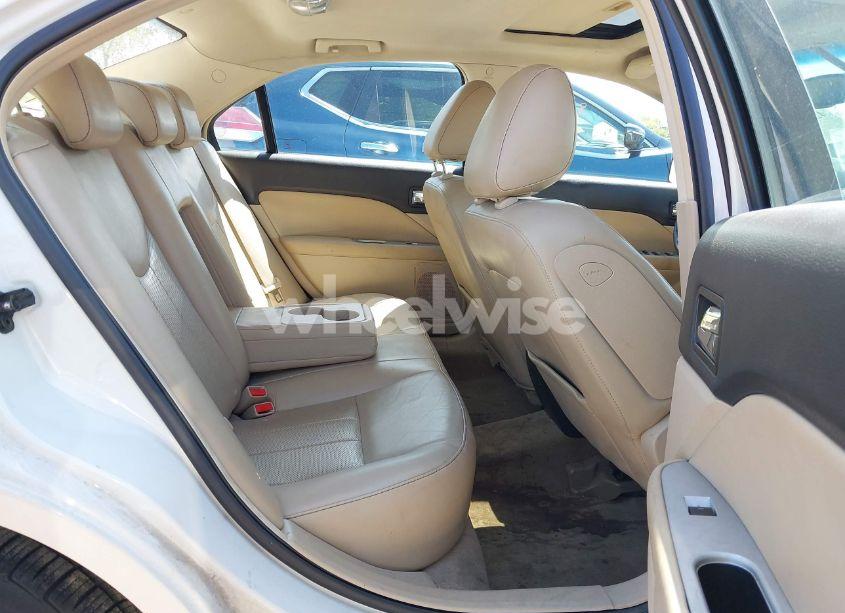 Photo 8 of 2010 Mercury Milan PREMIER (VIN 3MEHM0JG7AR644016)