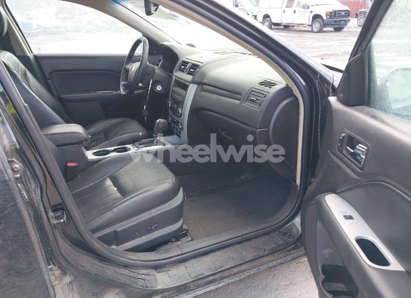 Photo 5 of 2011 Mercury Milan PREMIER (VIN 3MEHM0JG7BR601474)