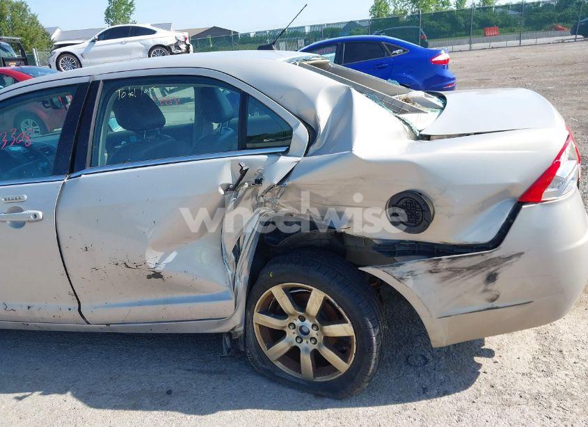 Photo 6 of 2010 Mercury Milan PREMIER (VIN 3MEHM0JG9AR601426)