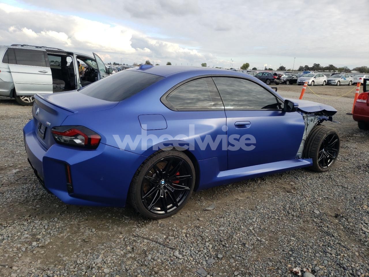 Photo 3 of 2024 BMW M2 (VIN 3MF13DM00R8E66346)