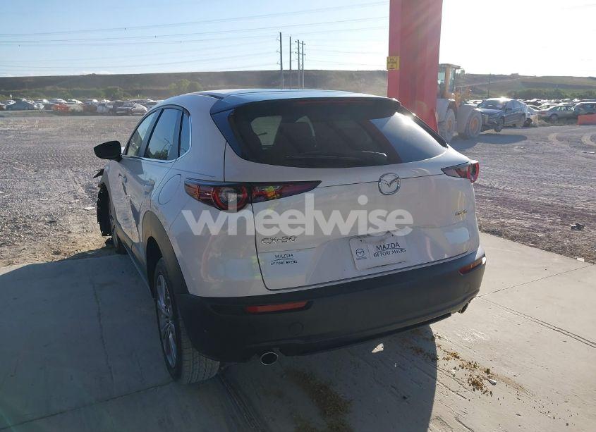 Photo 3 of 2021 Mazda Cx-30 PREFERRED (VIN 3MVDMACLXMM215775)