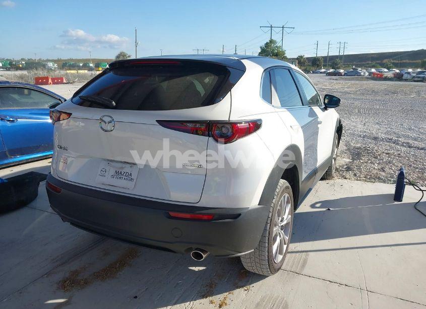 Photo 4 of 2021 Mazda Cx-30 PREFERRED (VIN 3MVDMACLXMM215775)