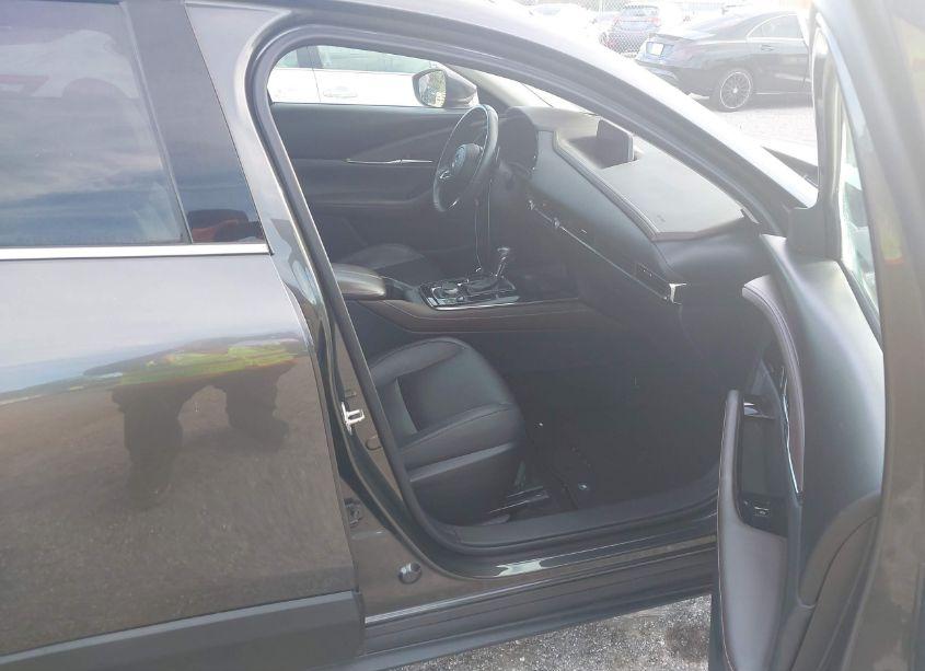 Photo 5 of 2021 Mazda Cx-30 PREMIUM (VIN 3MVDMADLXMM319150)