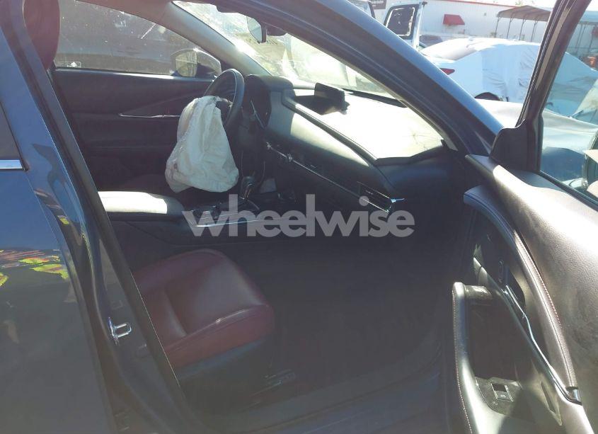 Photo 5 of 2022 Mazda Cx-30 CARBON EDITION (VIN 3MVDMBCL1NM440965)