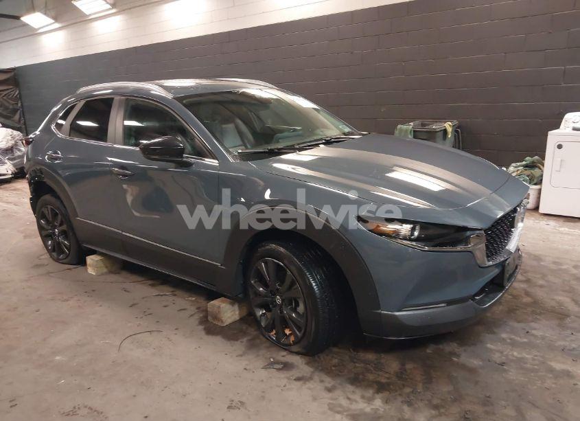 2022 Mazda Cx-30 CARBON EDITION (VIN 3MVDMBCLXNM439247) main photo
