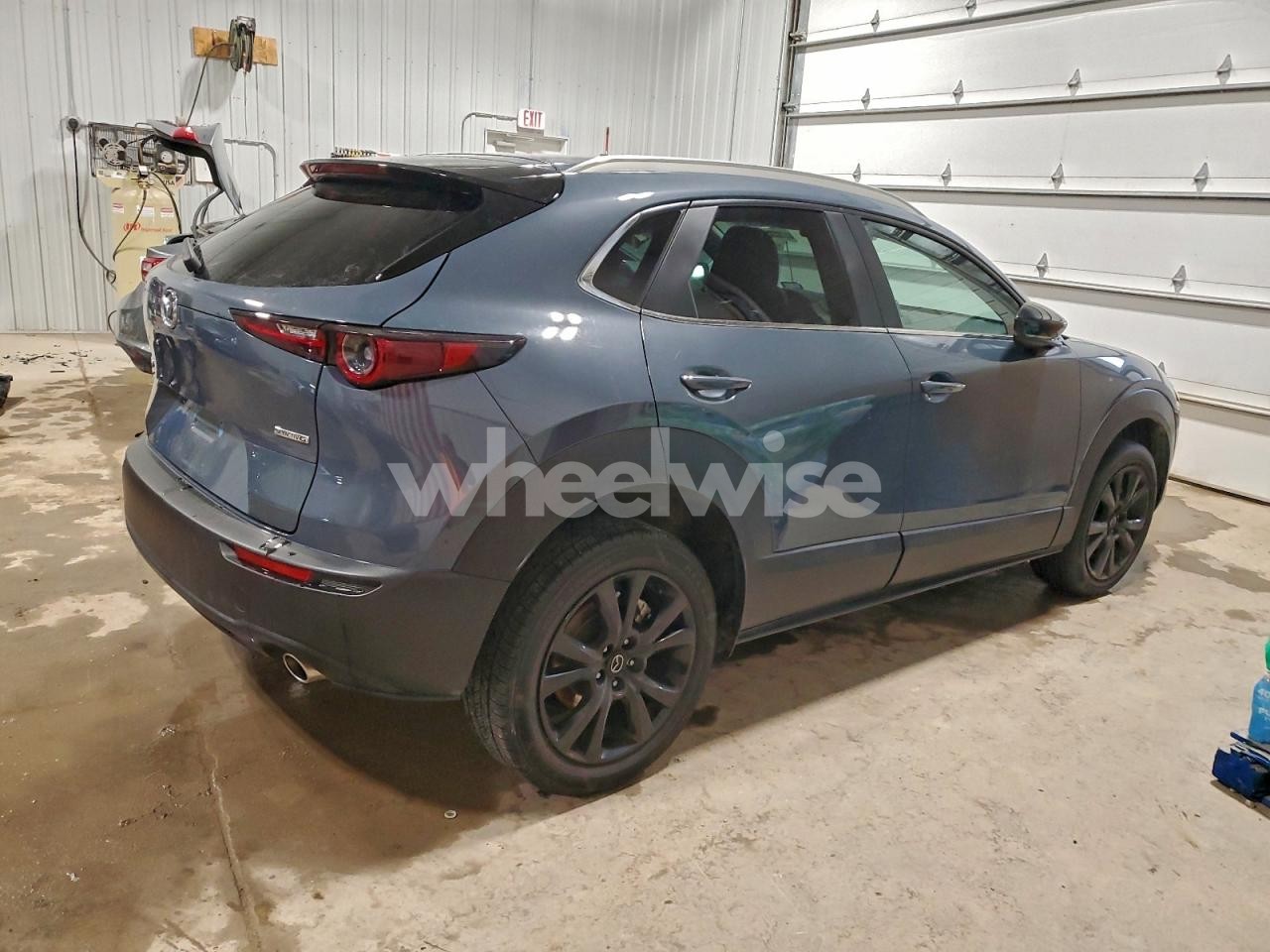 Photo 3 of 2025 MAZDA CX-30 CARBON EDITION (VIN 3MVDMBCM1SM790889)