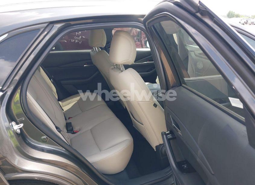 Photo 8 of 2025 Mazda Cx-30 2.5 S PREFERRED PACKAGE (VIN 3MVDMBCM2SM776872)