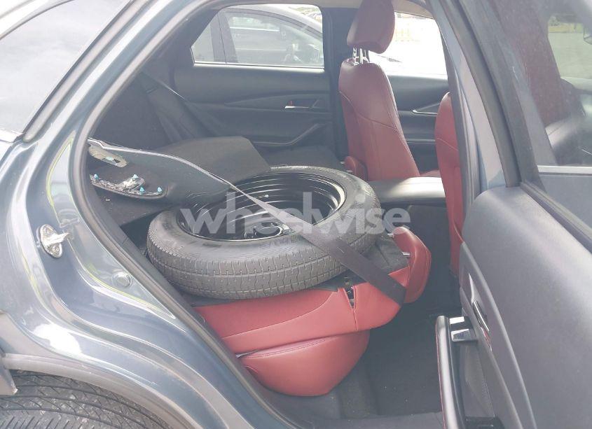 Photo 8 of 2024 Mazda Cx-30 2.5 S CARBON EDITION (VIN 3MVDMBCM3RM647663)