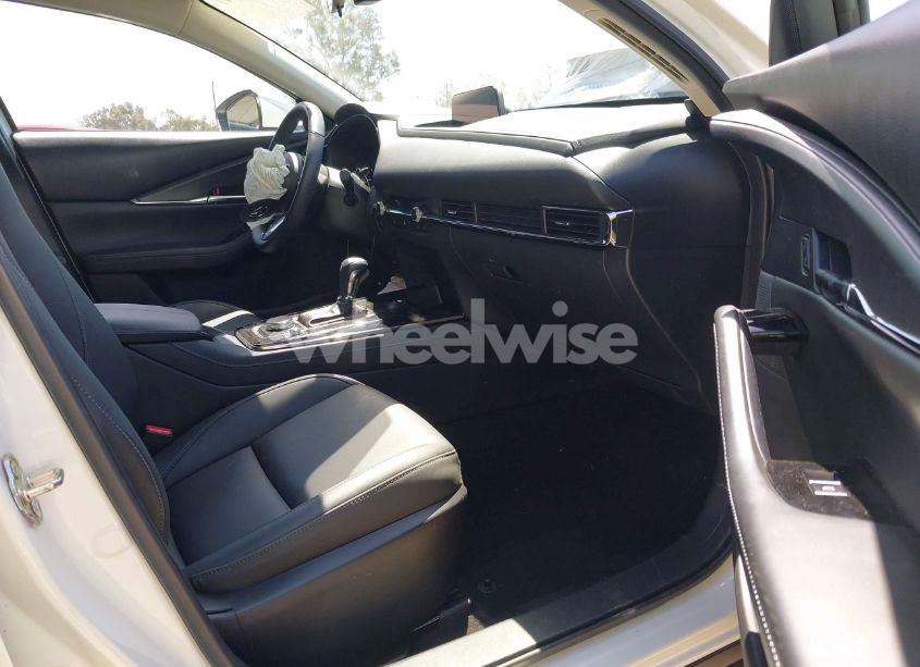 Photo 5 of 2024 Mazda Cx-30 2.5 S PREFERRED PACKAGE (VIN 3MVDMBCM4RM714884)