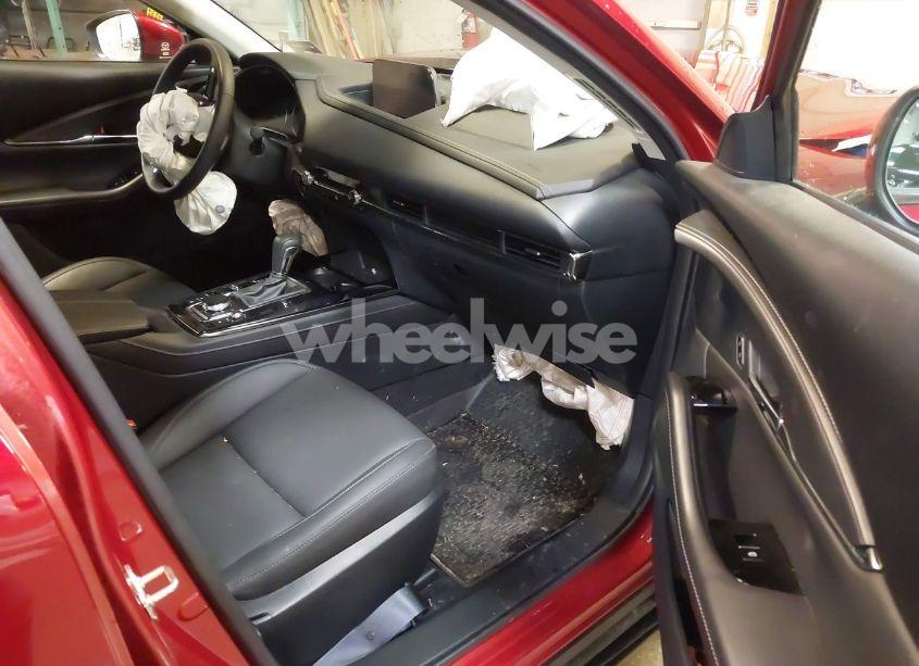 Photo 5 of 2024 Mazda Cx-30 2.5 S PREFERRED PACKAGE (VIN 3MVDMBCM7RM685929)