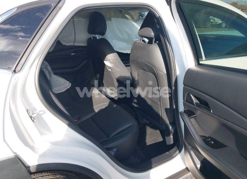 Photo 8 of 2024 Mazda Cx-30 2.5 S PREFERRED PACKAGE (VIN 3MVDMBCM8RM603044)