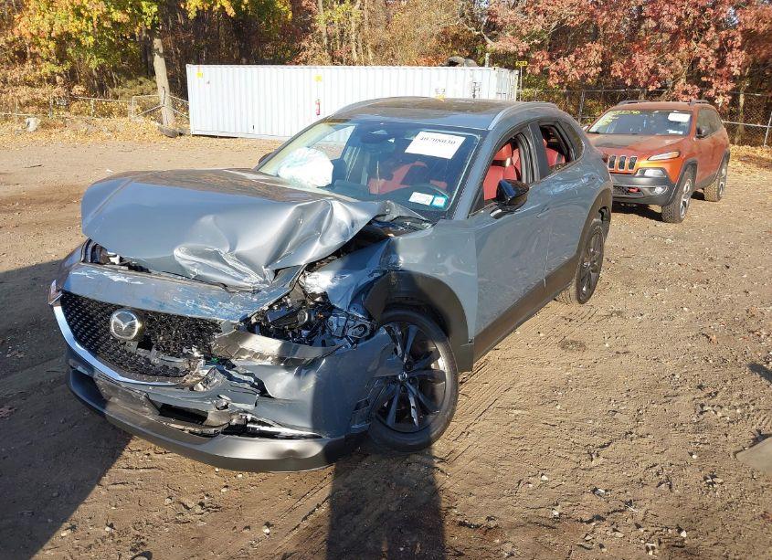 Photo 2 of 2024 Mazda Cx-30 2.5 S CARBON EDITION (VIN 3MVDMBCM9RM642094)