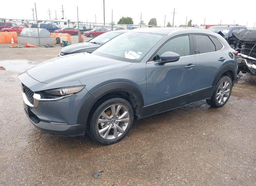 Photo 2 of 2021 Mazda Cx-30 PREMIUM (VIN 3MVDMBDL4MM319764)