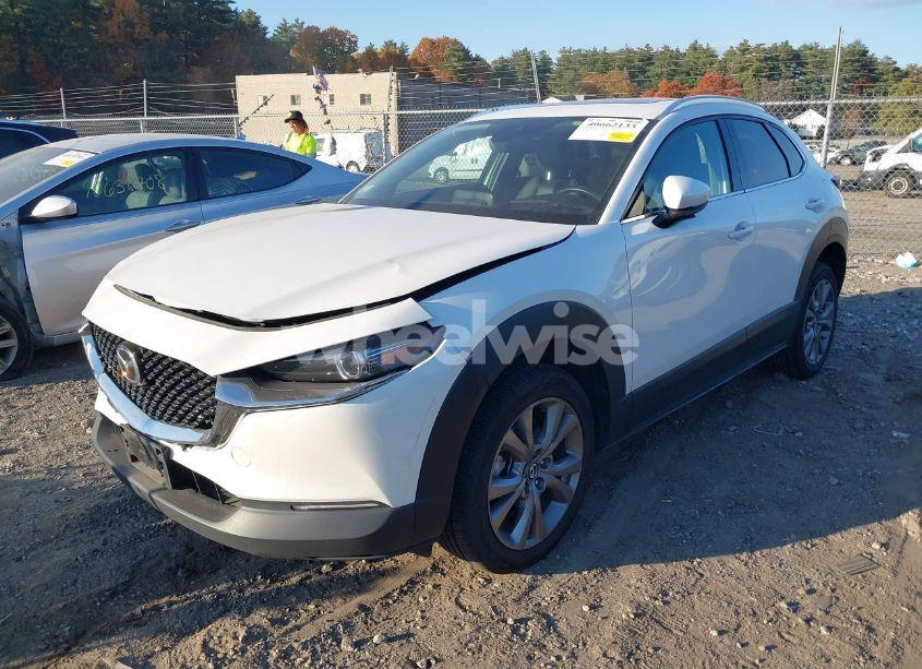 Photo 2 of 2021 Mazda Cx-30 PREMIUM (VIN 3MVDMBDL7MM257860)