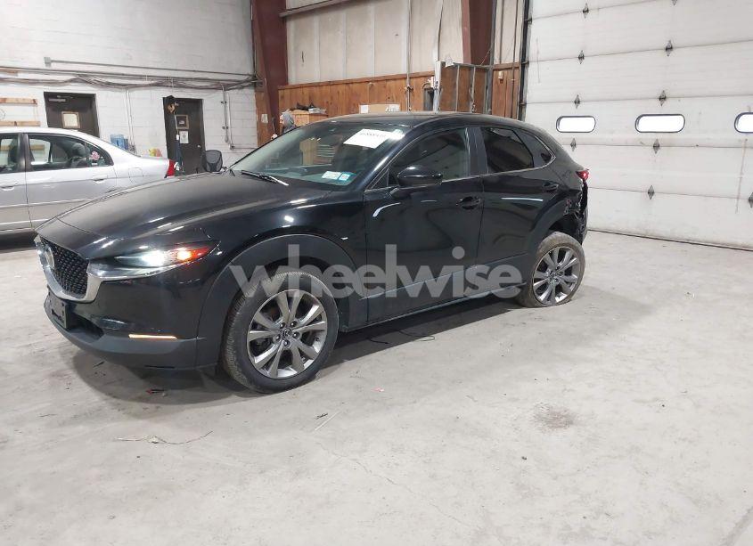 Photo 2 of 2020 Mazda Cx-30 PREFERRED PACKAGE (VIN 3MVDMBDL8LM111093)