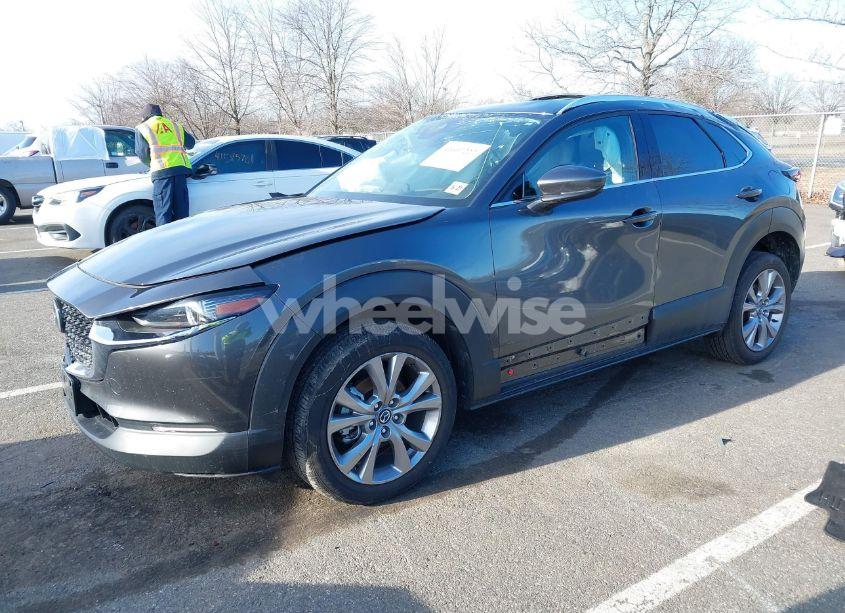 Photo 2 of 2022 Mazda Cx-30 PREMIUM (VIN 3MVDMBDL9NM403273)