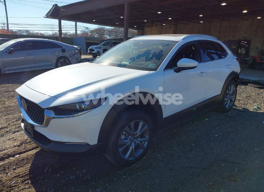 Photo 2 of 2024 Mazda Cx-30 2.5 S PREMIUM PACKAGE (VIN 3MVDMBDM0RM657503)