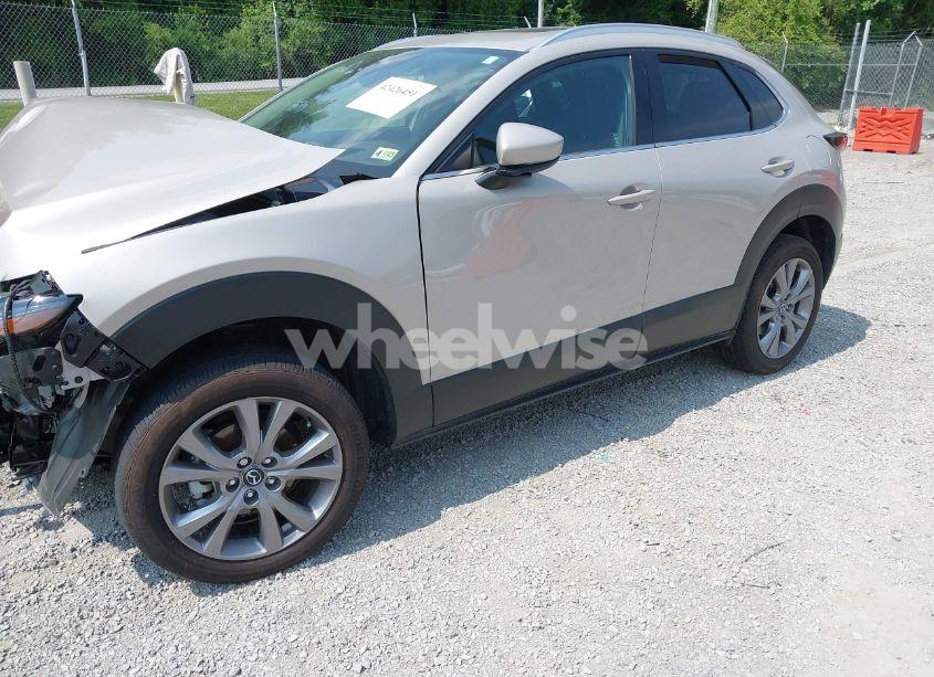 Photo 2 of 2024 Mazda Cx-30 2.5 S PREMIUM PACKAGE (VIN 3MVDMBDMXRM615226)