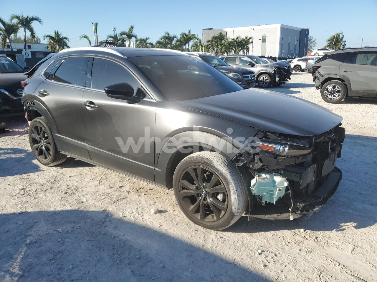 Photo 4 of 2023 MAZDA CX-30 PREMIUM PLUS (VIN 3MVDMBEY8PM546549)
