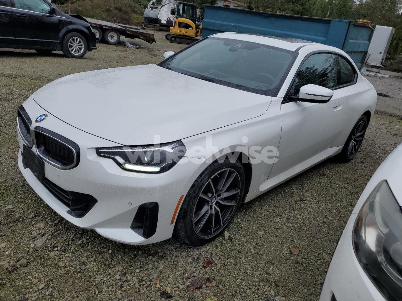 2024 BMW 230XI (VIN 3MW33CM06R8E57377) main photo