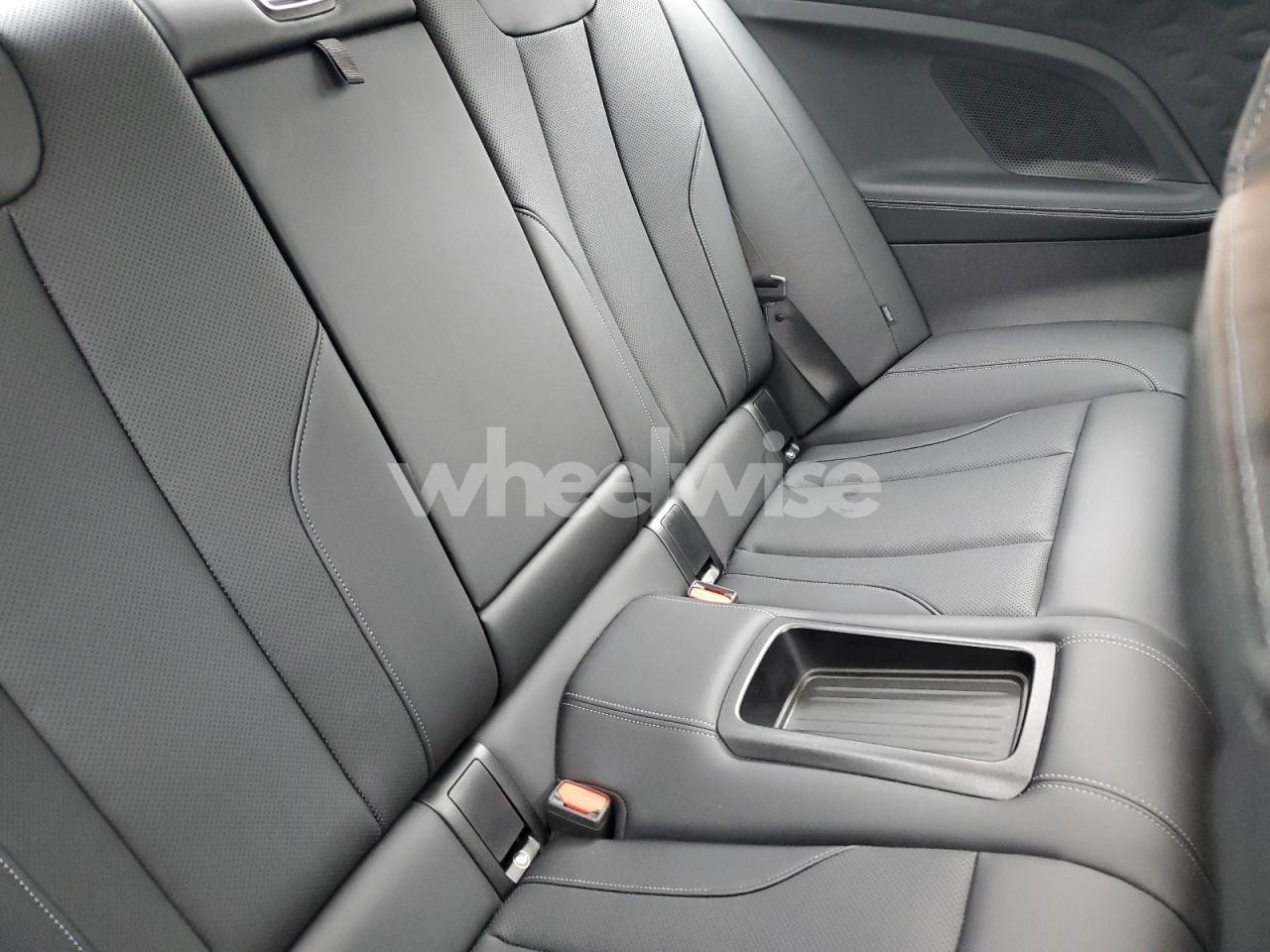 Photo 8 of 2024 BMW 230XI (VIN 3MW33CM06R8E57377)