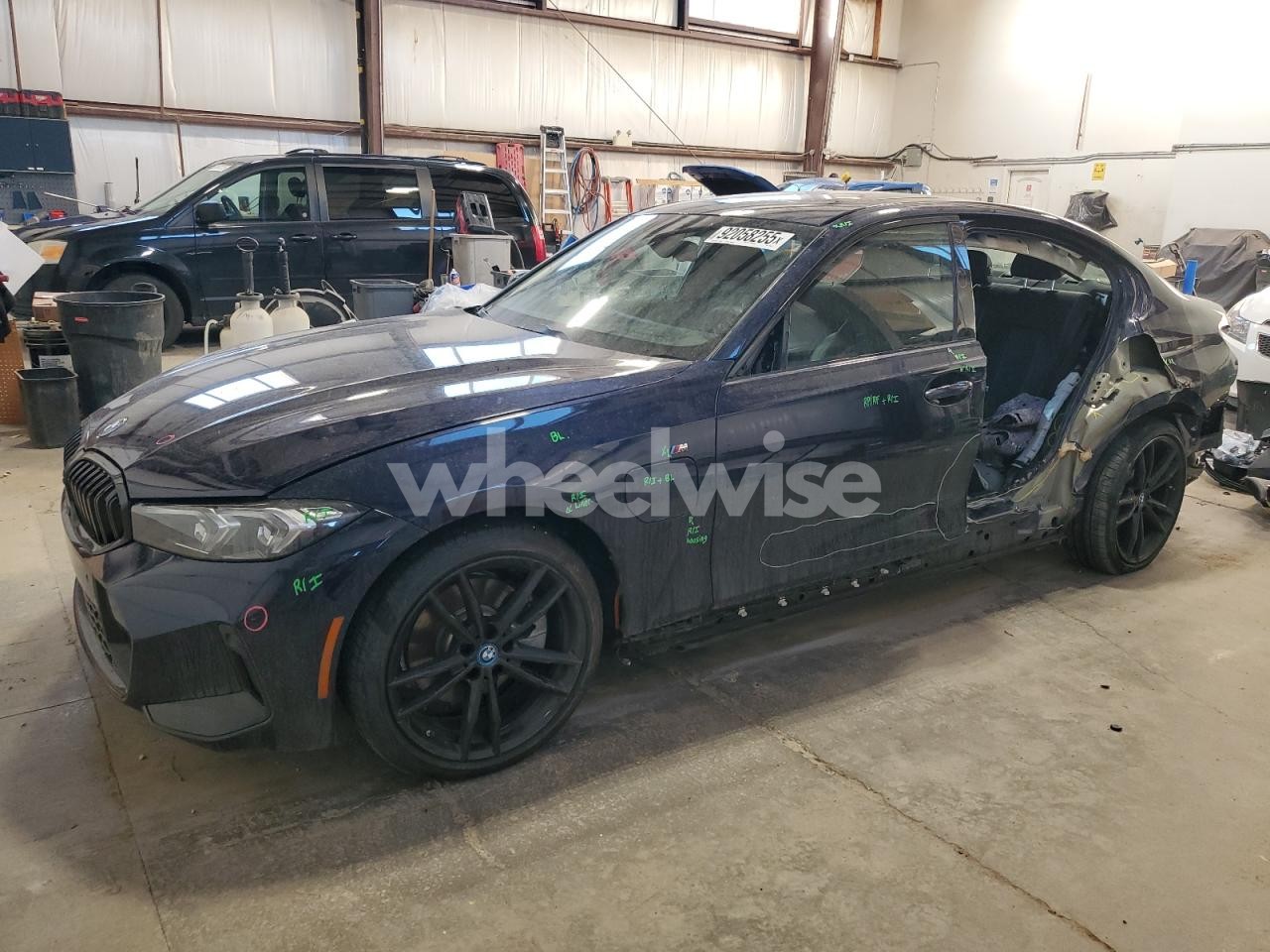 2024 BMW 330XE (VIN 3MW39FS04R8E60667) main photo
