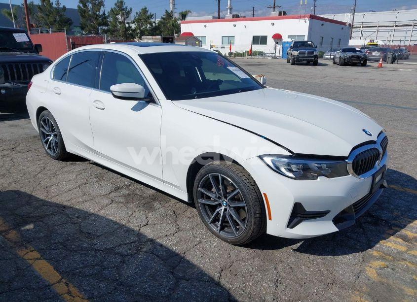 2020 Bmw 330i (VIN 3MW5R1J02L8B07946) main photo