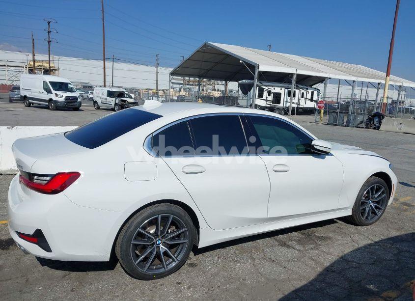 Photo 13 of 2020 Bmw 330i (VIN 3MW5R1J02L8B07946)