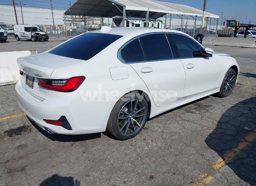 Photo 4 of 2020 Bmw 330i (VIN 3MW5R1J02L8B07946)