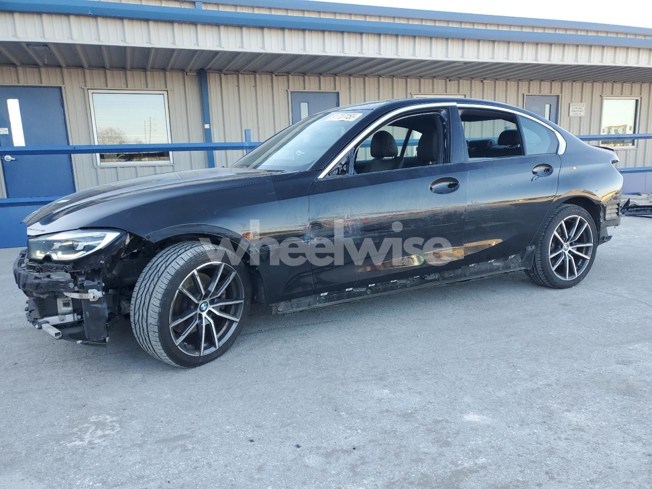 2020 BMW 330I (VIN 3MW5R1J02L8B11835) main photo