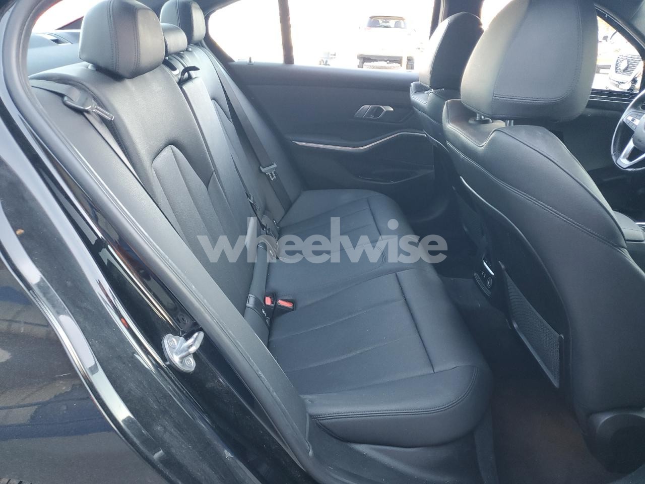 Photo 10 of 2020 BMW 330I (VIN 3MW5R1J02L8B11835)