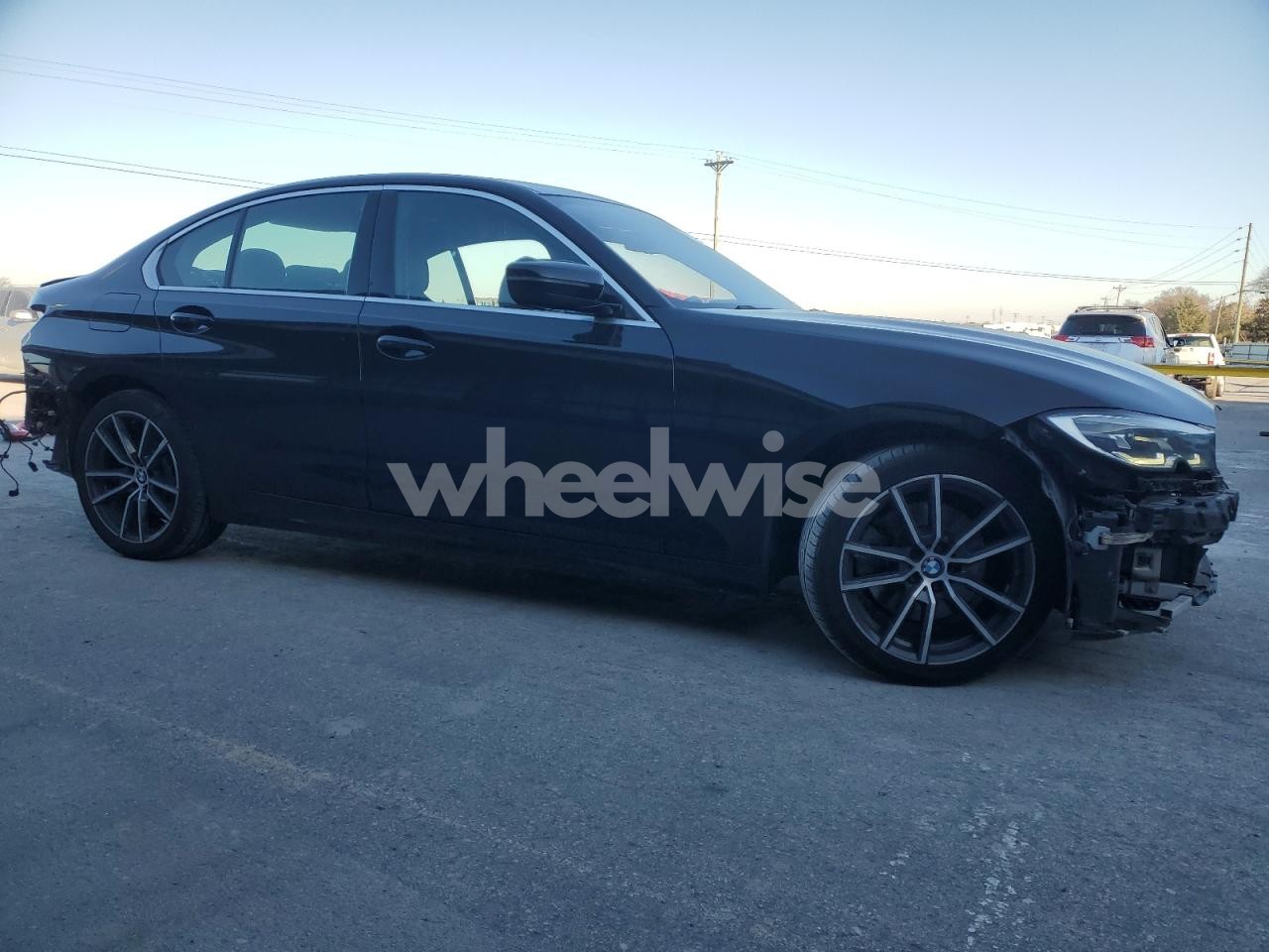 Photo 4 of 2020 BMW 330I (VIN 3MW5R1J02L8B11835)