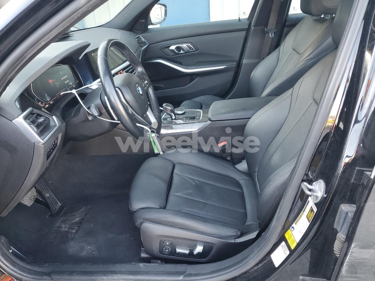 Photo 7 of 2020 BMW 330I (VIN 3MW5R1J02L8B11835)