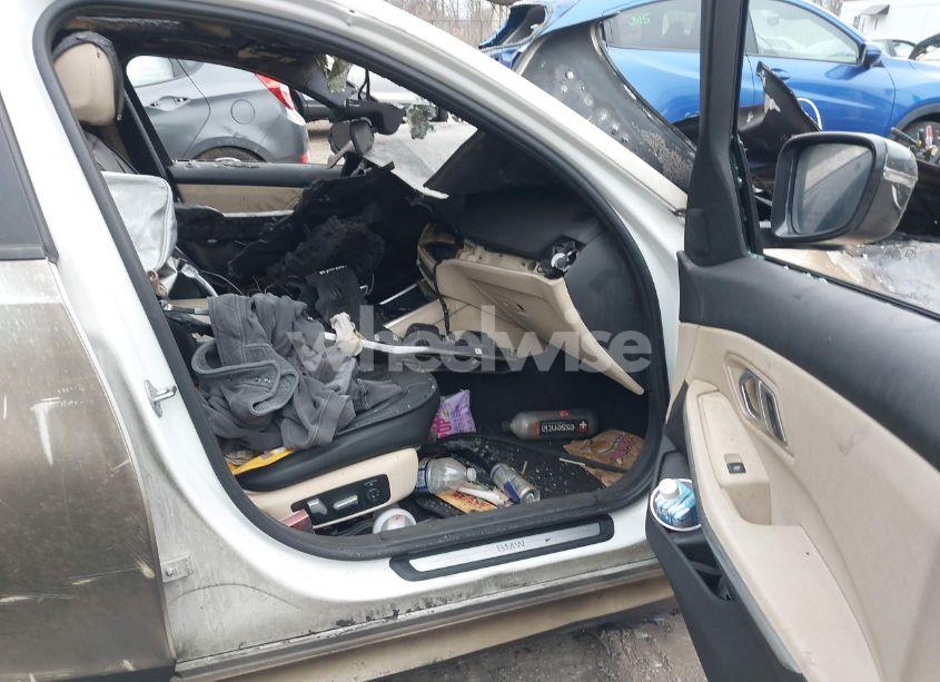 Photo 5 of 2020 Bmw 330i (VIN 3MW5R1J03L8B07051)