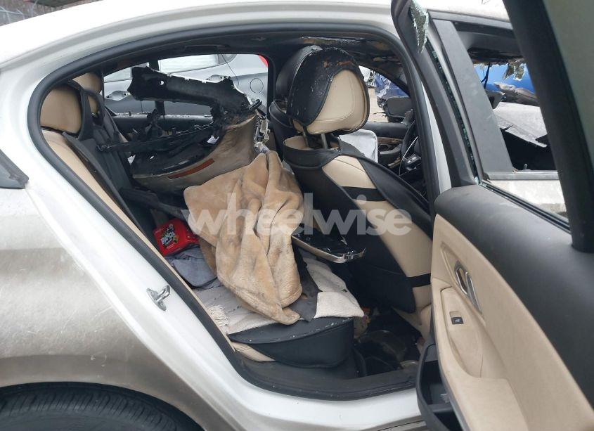 Photo 8 of 2020 Bmw 330i (VIN 3MW5R1J03L8B07051)