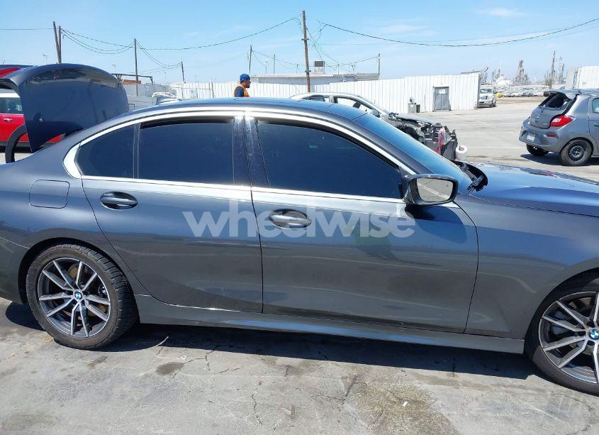 Photo 13 of 2020 Bmw 330i (VIN 3MW5R1J03L8B17207)
