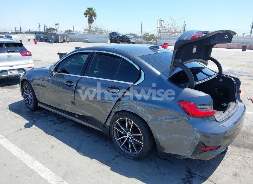 Photo 3 of 2020 Bmw 330i (VIN 3MW5R1J03L8B17207)
