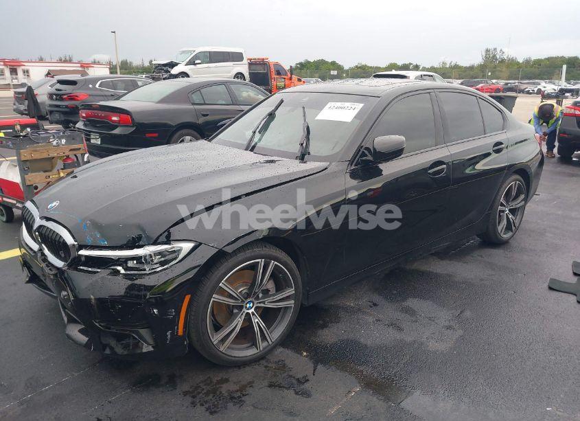 Photo 2 of 2022 Bmw 330i N/A (VIN 3MW5R1J04N8C43708)